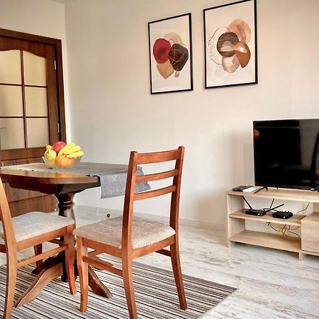Cozy & Modern 1Br Apart For 4 Guests Next To Medical University & Free Parking Stara Zagora Luaran gambar