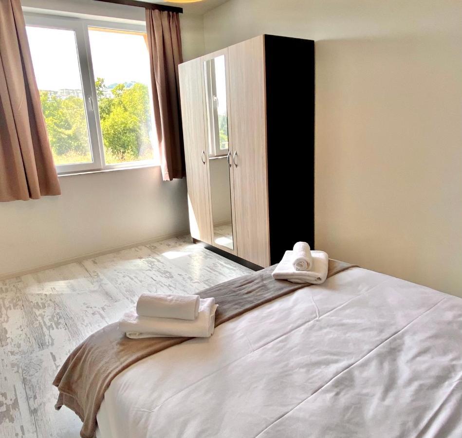 Cozy & Modern 1Br Apart For 4 Guests Next To Medical University & Free Parking Stara Zagora Luaran gambar