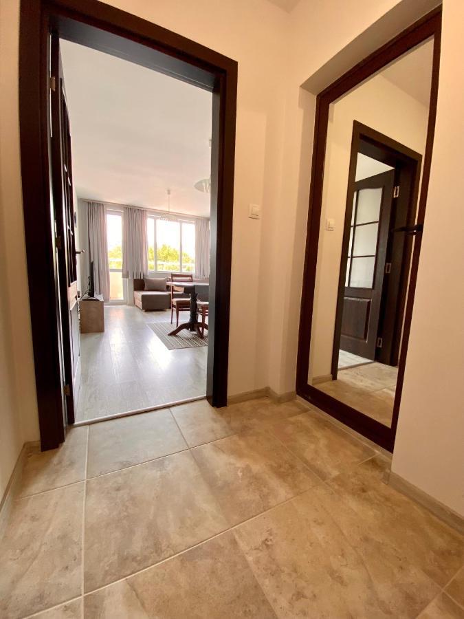 Cozy & Modern 1Br Apart For 4 Guests Next To Medical University & Free Parking Stara Zagora Luaran gambar